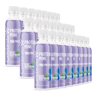 Useita pulloja Celebrate Protein Mini Blue Raspberry -makua valkoista taustaa vasten